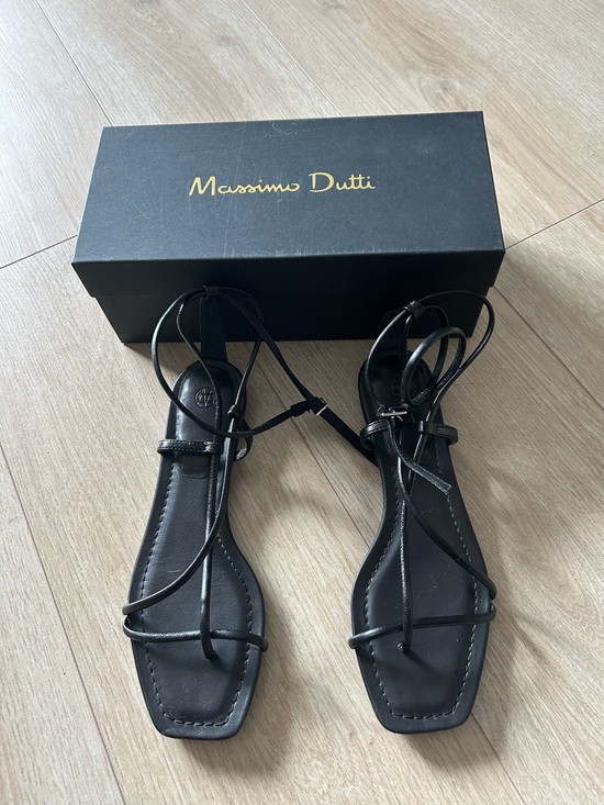 Massimo Dutti Shoes - Massimo Dutti Black Leather Strappy Square-Toe Sandals